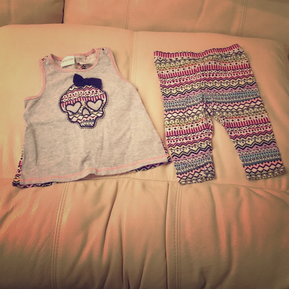 Adorable Amy Coe skull outfit